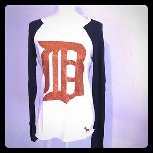 PINK long sleeve sleeve